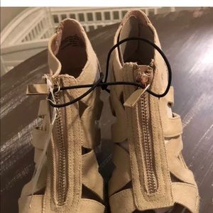 Merona women’s shoes new with tag size 6.